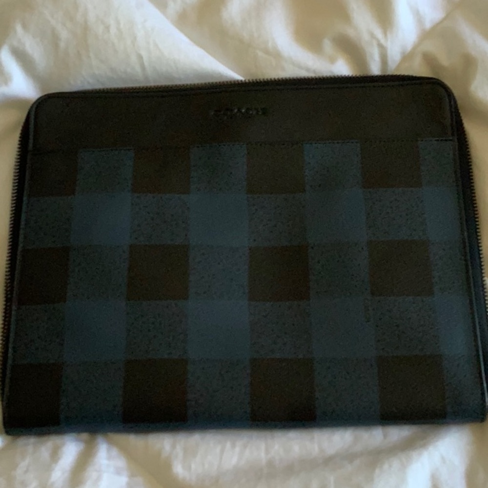 Coach I Pad Folio